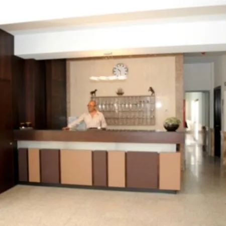 Paritsa Hotell 2*
