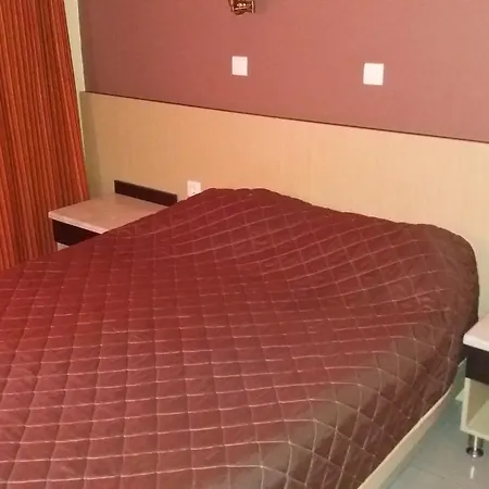 Paritsa Hotell 2*