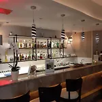 Paritsa Hotel 2*