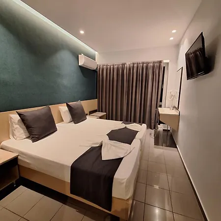 Paritsa Hotel 2*