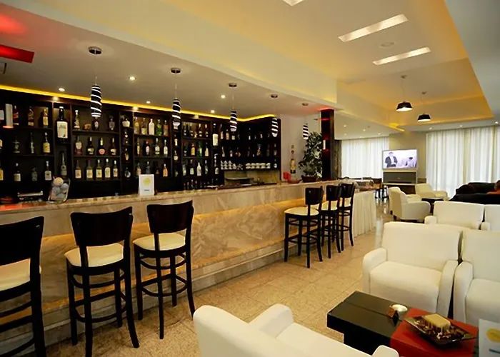 Paritsa 2* העיירה קוס